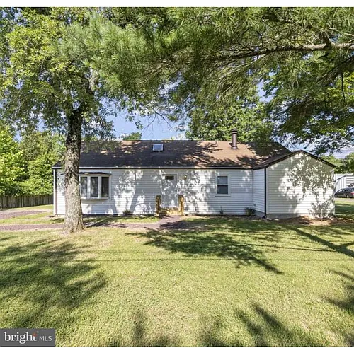 17207 Manning Dr Photo 1