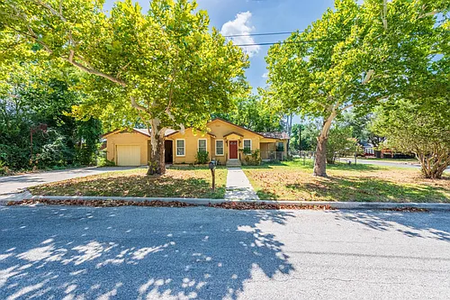 609 S Pecan Ave Photo 1