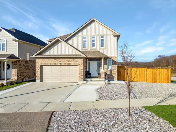 144 Cinnamon Fern St, Waterloo, ON N2V 0E9
