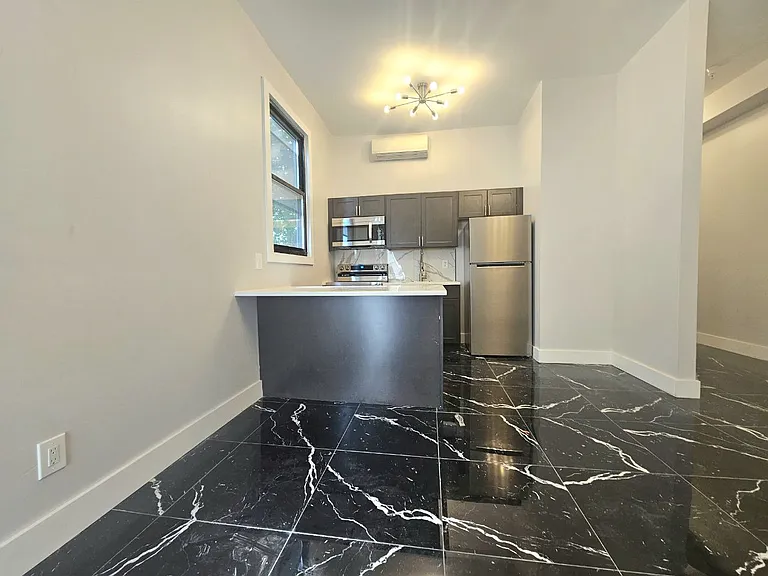 226 Roseville Ave #52 — Photo 3