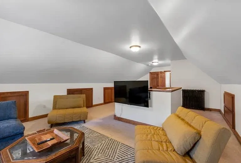2822 N Shepard Ave #UPPER — Photo 15