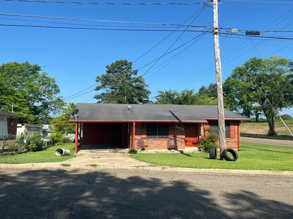 176 Northside Cir, Starkville, MS 39759