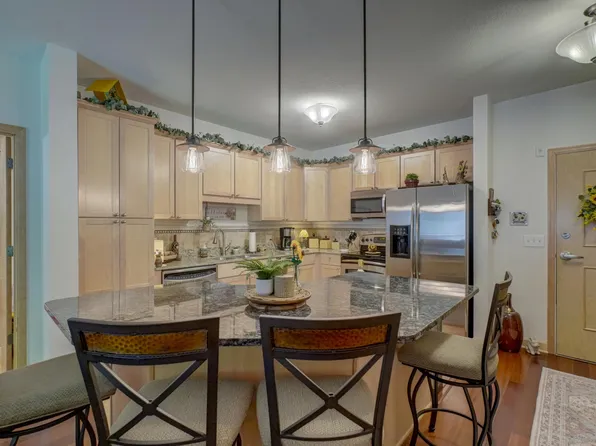 630 Main St N APT 201C, Stillwater, MN 55082