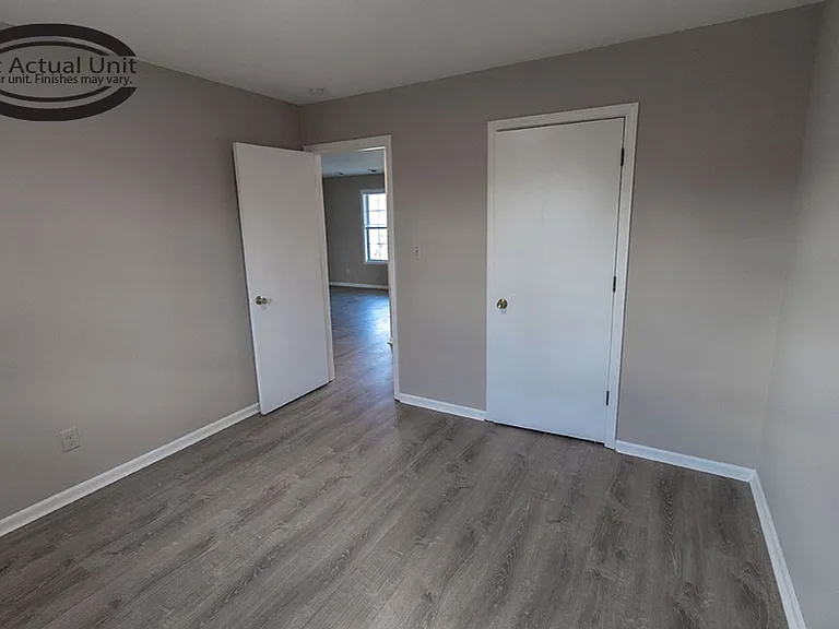 2932 Leeway Dr #D — Photo 21