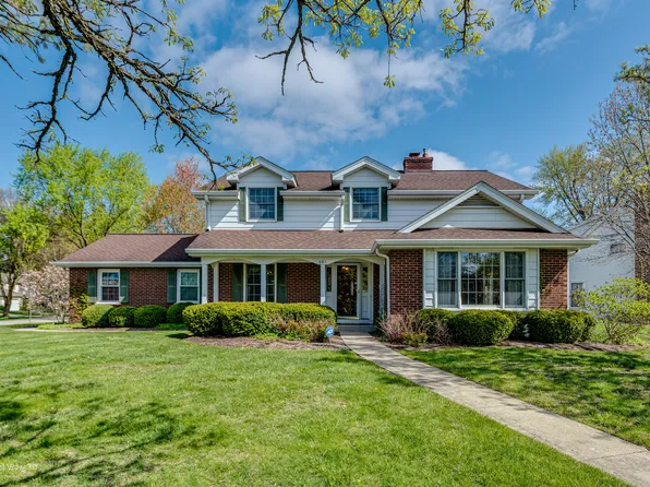501 Wing Ln, St Charles, IL 60174