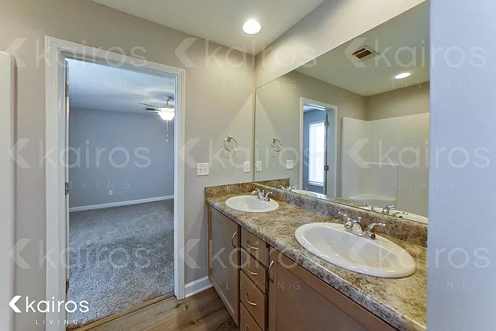 146 Wexford Way — Photo 6