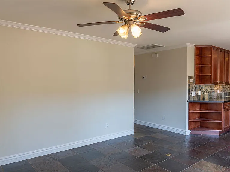 1939 Rock St #1 — Photo 18