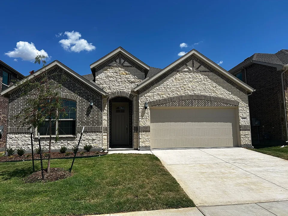 2141 Esher Dr