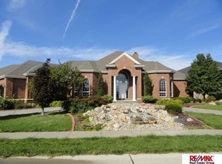 17086 S Reflection Cir, Bennington, NE 68007