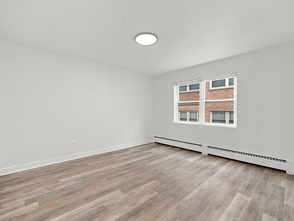 4th image of 7121 36th St