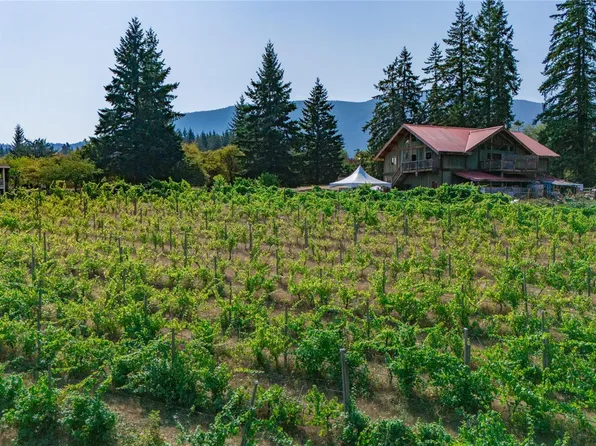 2300 E Wellington Rd, Nanaimo, BC V9R 6V7