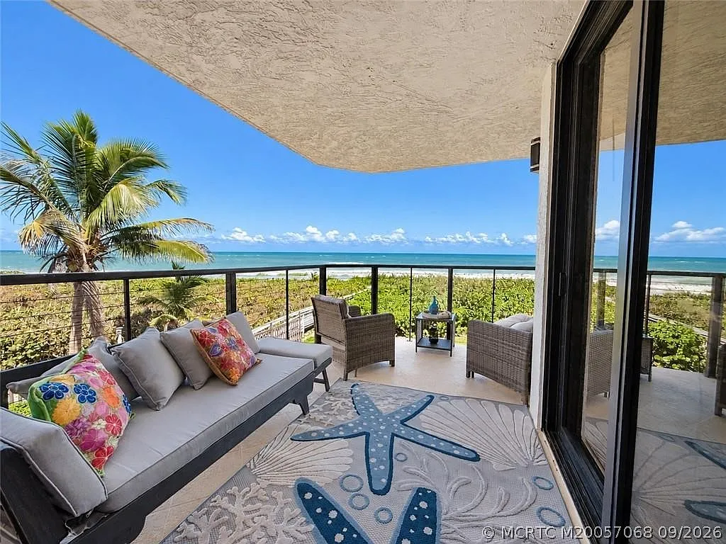 3 bed, 3.0 bath, 1919 sqft, $7,000 — Photo 1