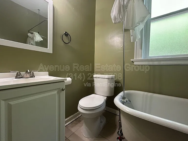 4415 S Compton Ave #1F — Photo 7