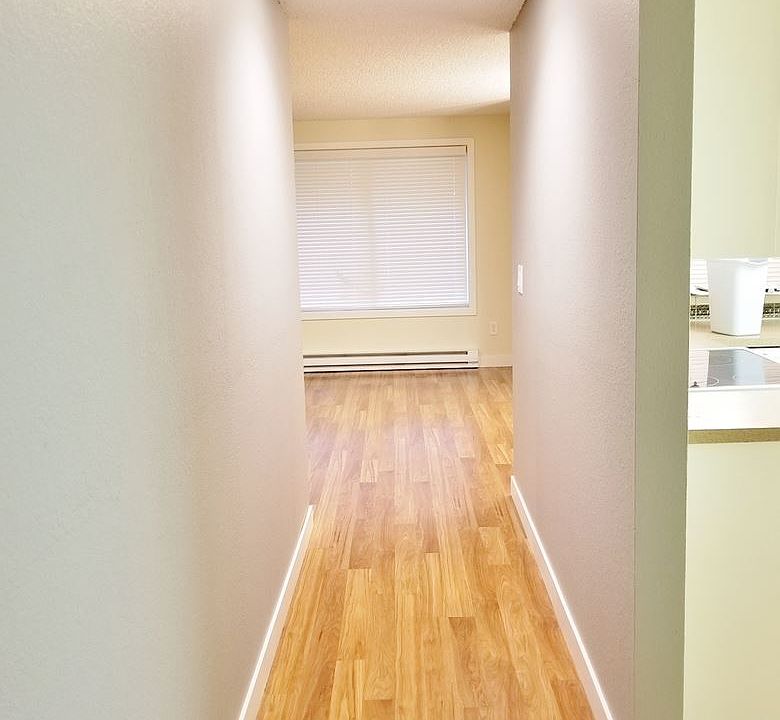 1st image of 12727 NE 116th Ln APT F8