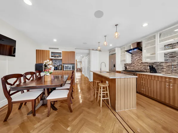 32 East 74th Street image 11 of 16