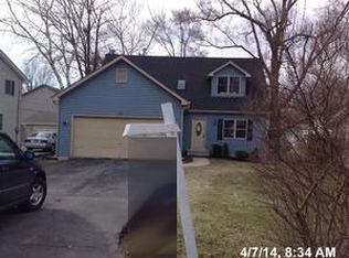 26W513 Jewell Rd, Winfield, IL 60190