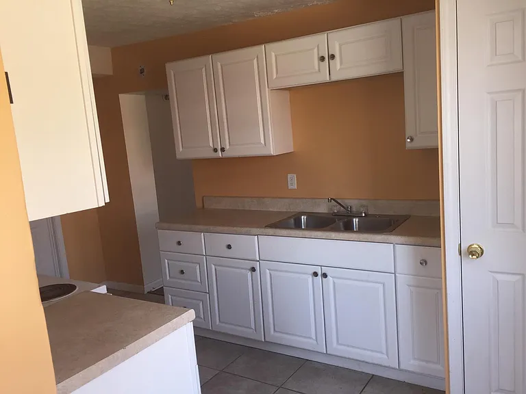 1002 Martin St SE #C — Photo 4