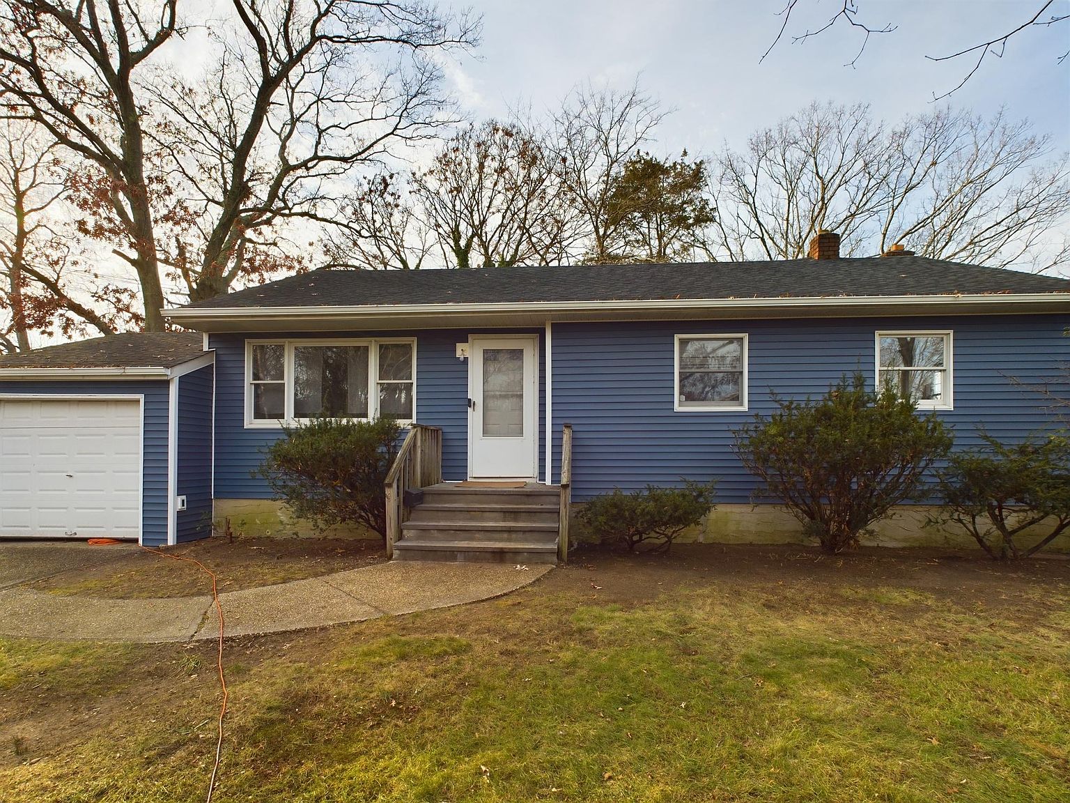 131 Eastwood Blvd, Centereach, NY 11720 Zillow