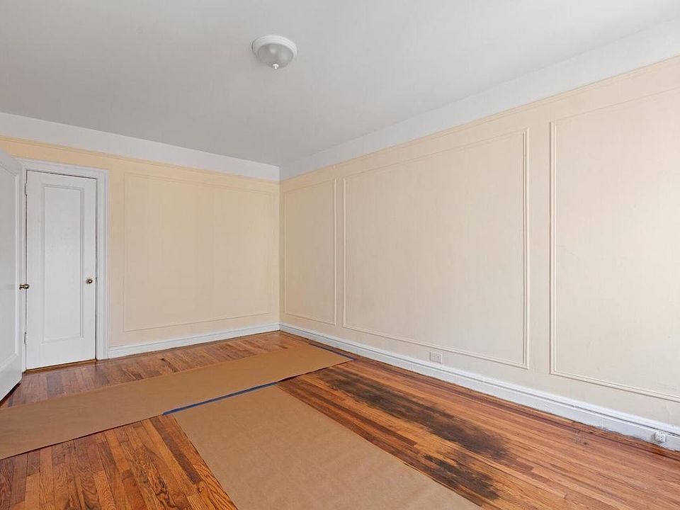 2nd image of 1 Seaman Ave APT 1B