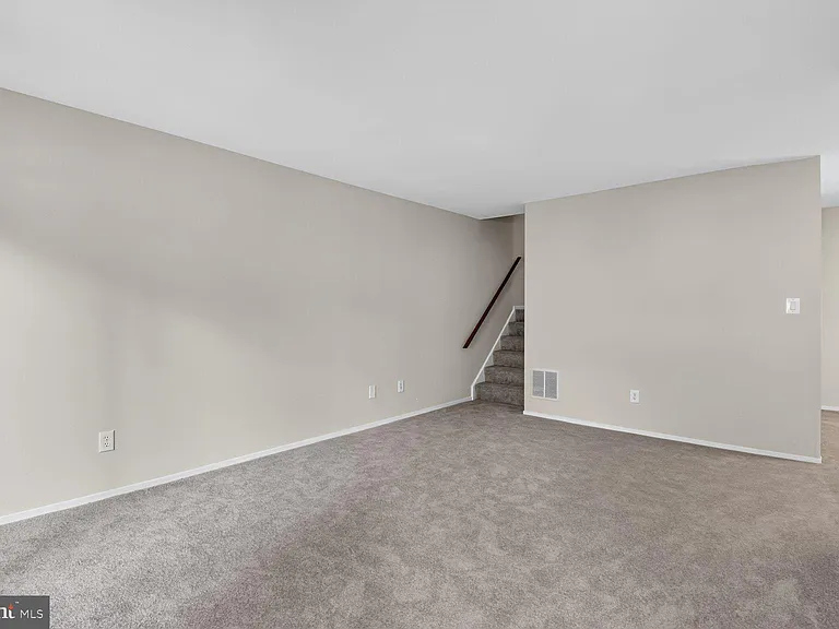9305 Bathgate Ct — Photo 19