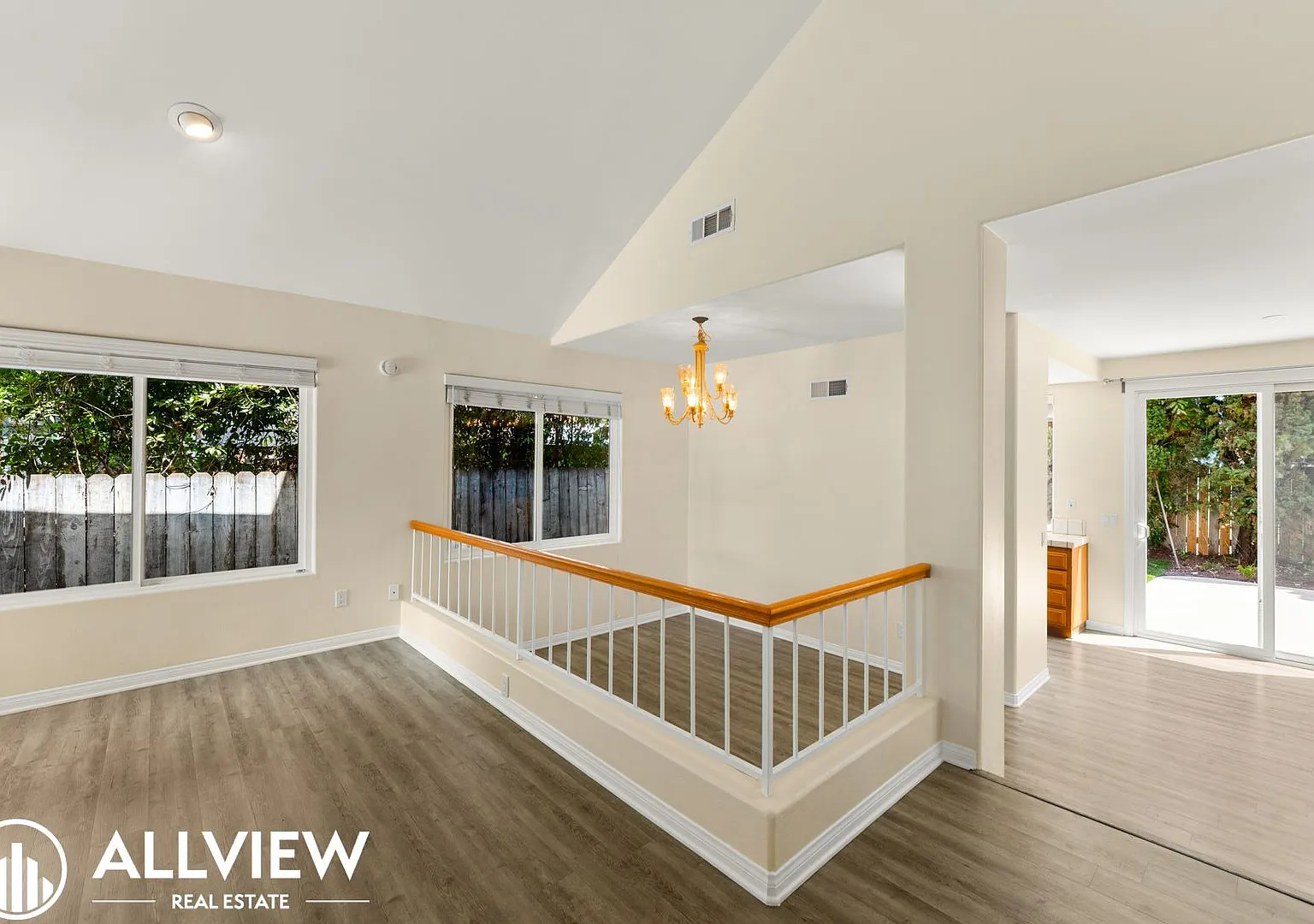 2696 Santa Ana Ave — Photo 3
