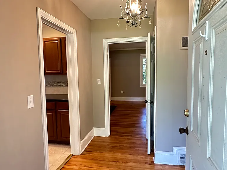 2306 Lane Ave — Photo 7