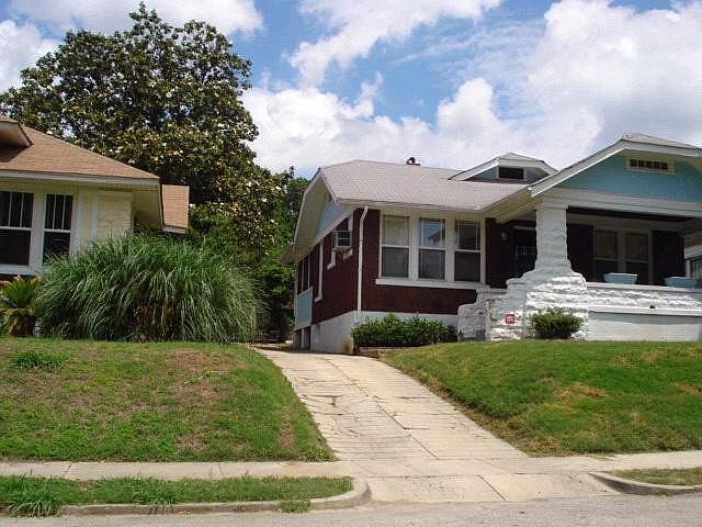 2nd image of 1546 Waverly Ave