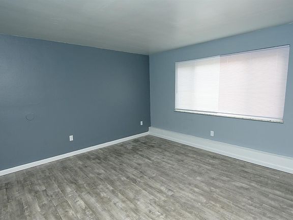 5th image of 800 Elberon Ave