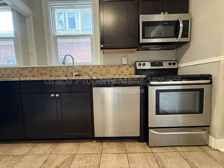 451 S Sherman St — Photo 11