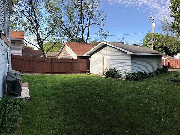 2nd image of 514 17th Ave N