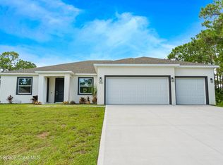 930 Hammacher Ave SW, Palm Bay, FL 32908