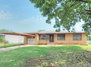 4100 Limestone Rd, Bartlesville, OK 74006