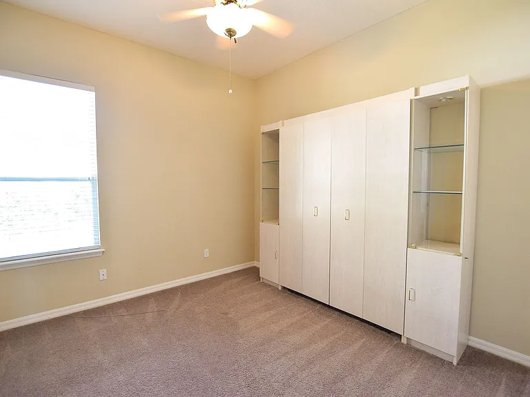 5313 Lake Bluff Ter — Photo 17