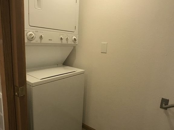 5th image of 131 Dorset Ct APT 3