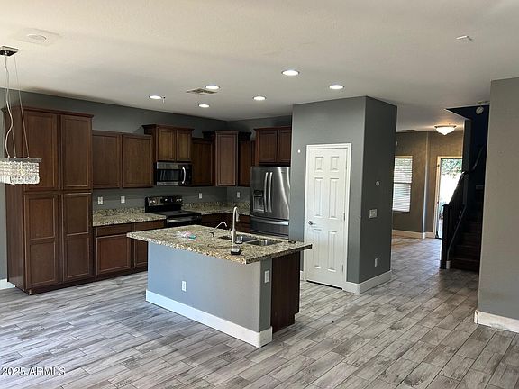 4th image of 38242 N ARMADILLO Drive