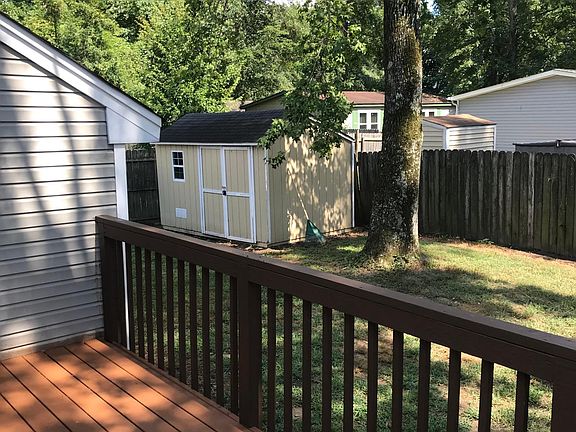 5th image of 228 Abingdon Cir