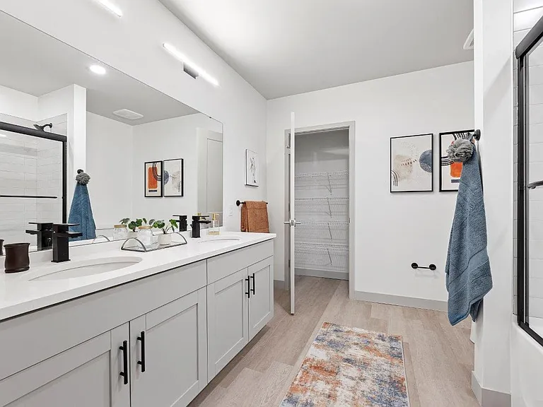 The Residences at Tesson Ridge — Photo 14
