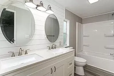 504 E Southern Dr — Photo 7