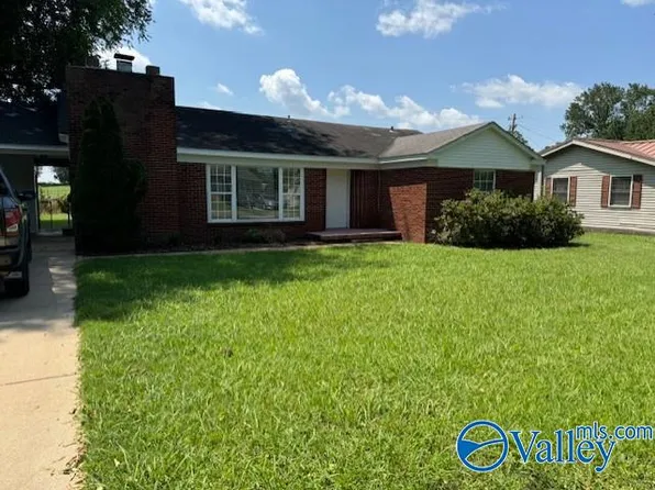 908 Hereford Dr, Athens, AL 35611