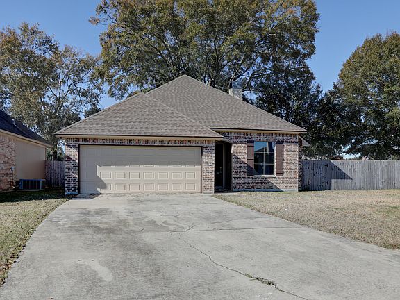 2nd image of 212 Forest Creek Dr