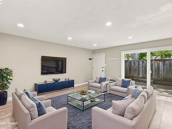 5th image of 2600 Jones Rd APT 19
