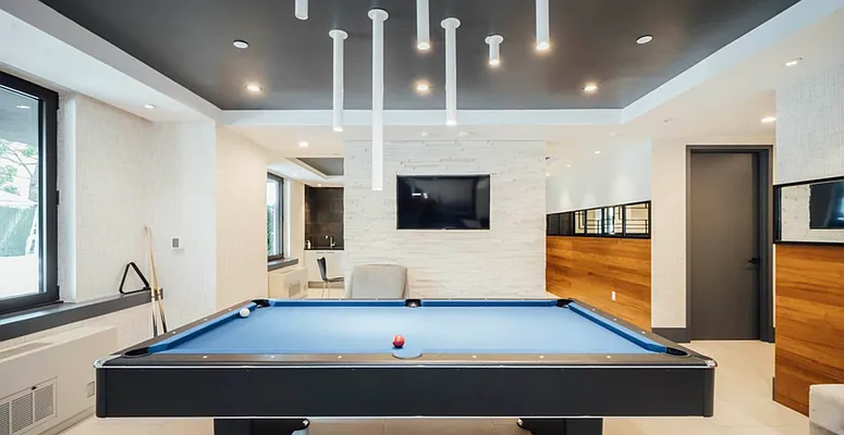 Rented by Artur Gutman, LREB | media 22