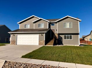 4425 Duckhorn St, Rapid City, SD 57703