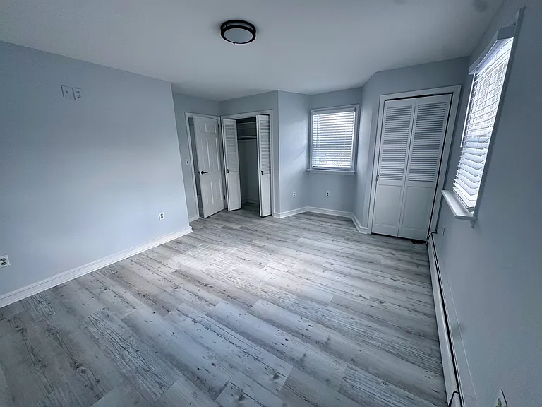 17 Central Ave — Photo 6
