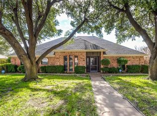 6632 Diamond Ridge Dr, North Richland Hills, TX 76180