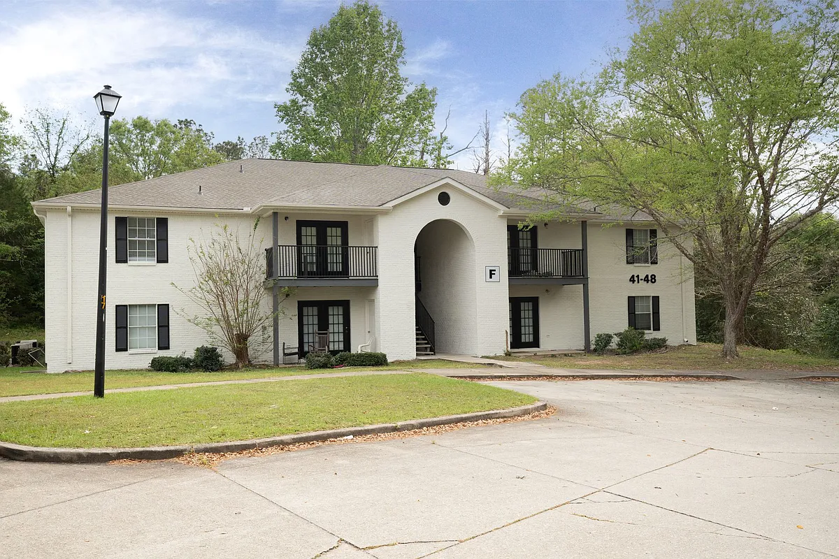 Building Photo - Camellia Place