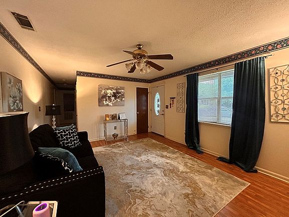 2nd image of 604 Southgate Ave