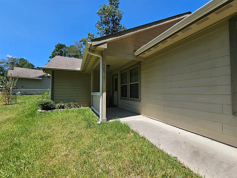 10761 Royal Terrell Dr — Photo 23