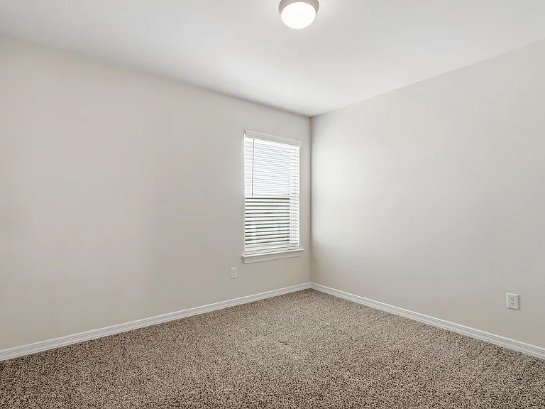 649 La Entrada Cir — Photo 30