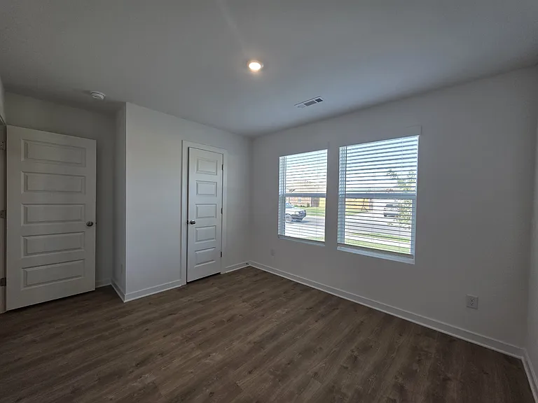 579 Colorado St — Photo 10